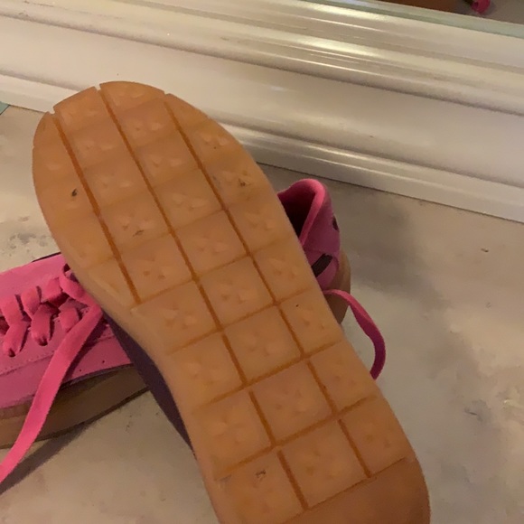 Puma platforms - Picture 2 of 3